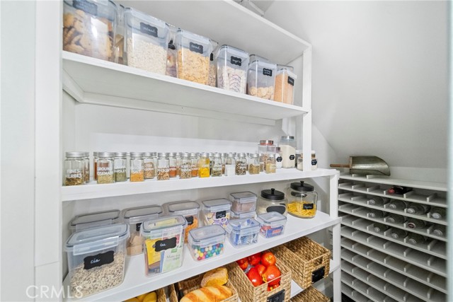 Walk-in Pantry