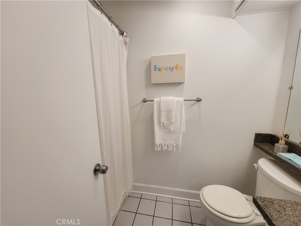 https://media.crmls.org/medias/72c47217-0298-4a01-b69e-64dd6e0867c6.jpg?preset=X-Large