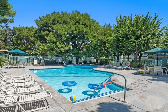 20553 Vermont S Avenue, Torrance CA: https://media.crmls.org/medias/72c4b507-32cb-4fdb-9baf-07e0788ce7cb.jpg