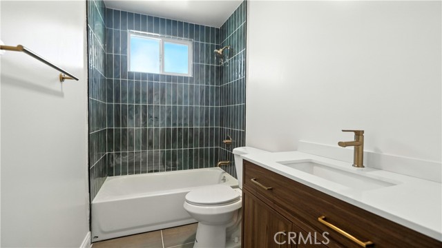 Detail Gallery Image 8 of 24 For 3659 W 110th St, Inglewood,  CA 90303 - – Beds | – Baths
