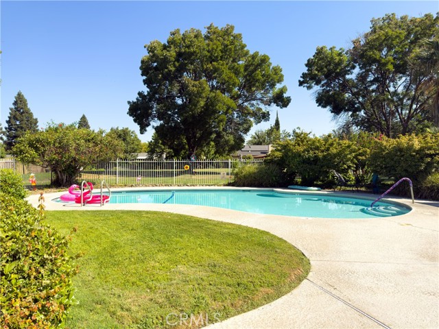 Detail Gallery Image 52 of 53 For 2050 Springfield Drive #215,  Chico,  CA 95928 - 2 Beds | 2 Baths