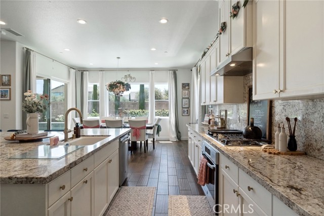 Detail Gallery Image 14 of 49 For 680 S Meridian Ave, Madera,  CA 93636 - 4 Beds | 3/1 Baths