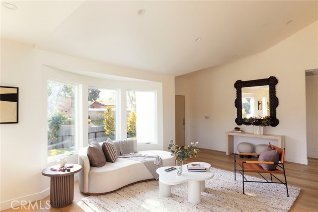 Image 4 of 41 For 3554 Sycamore