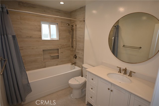Detail Gallery Image 14 of 23 For 162 Glendora Ave., Long Beach,  CA 90803 - 2 Beds | 2 Baths