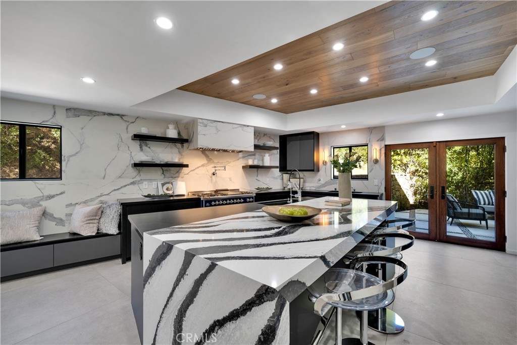 24. 2743 Laurel Canyon Boulevard Los Angeles, CA 90046