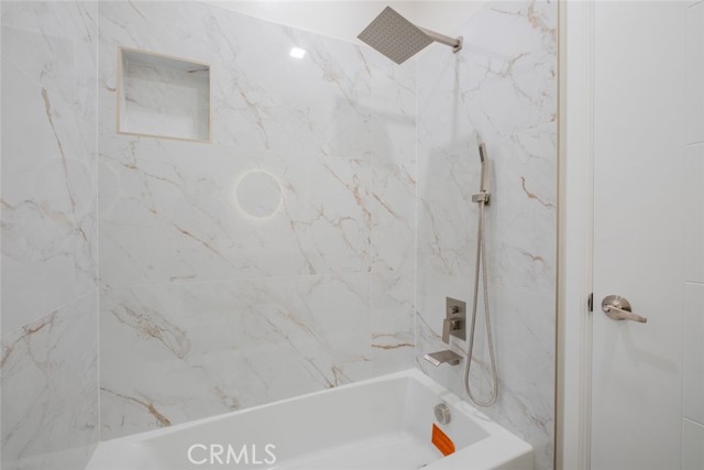 Detail Gallery Image 22 of 40 For 1305 N Columbus Ave #112,  Glendale,  CA 91202 - 2 Beds | 2 Baths