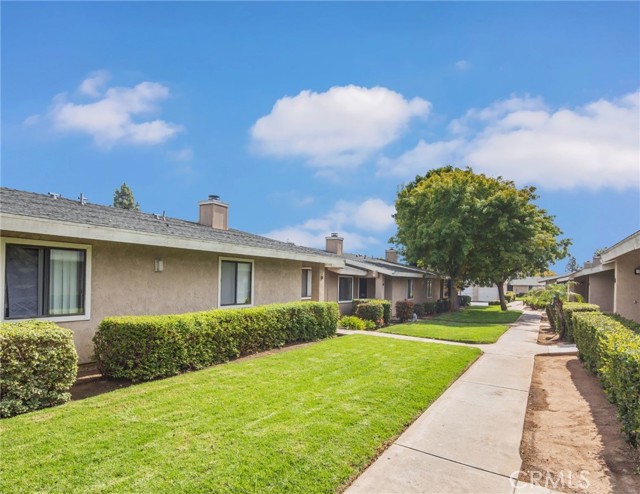 23925 Eucalyptus, Moreno Valley CA: https://media.crmls.org/medias/72c9820a-9cba-4d87-9885-bd9e8e711f06.jpg