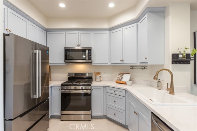 Detail Gallery Image 9 of 38 For 360 W Avenue 26 #133,  Los Angeles,  CA 90031 - 2 Beds | 2 Baths