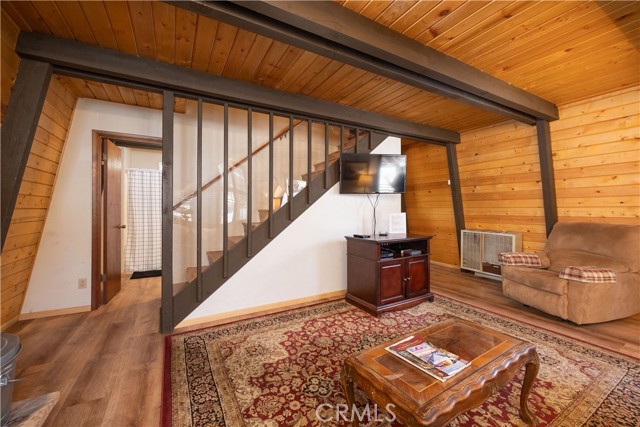Detail Gallery Image 7 of 20 For 42554 Cedar Ave, Big Bear Lake,  CA 92315 - 2 Beds | 1 Baths