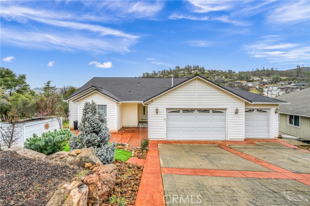 Detail Gallery Image 1 of 1 For 17503 Deer Hill Rd, Hidden Valley Lake,  CA 95467 - 3 Beds | 2 Baths