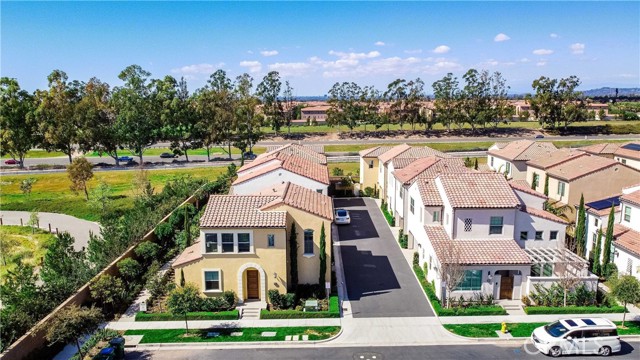 Detail Gallery Image 27 of 33 For 197 Augustine, Irvine,  CA 92618 - 4 Beds | 3/1 Baths