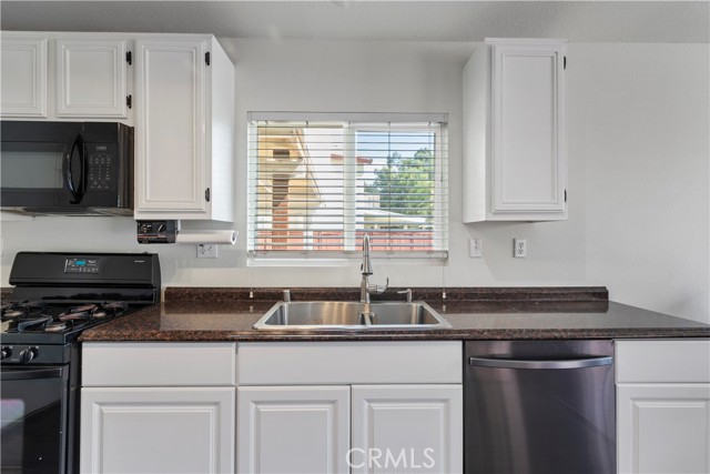 Detail Gallery Image 15 of 58 For 950 Shana Pl, San Jacinto,  CA 92583 - 3 Beds | 2 Baths