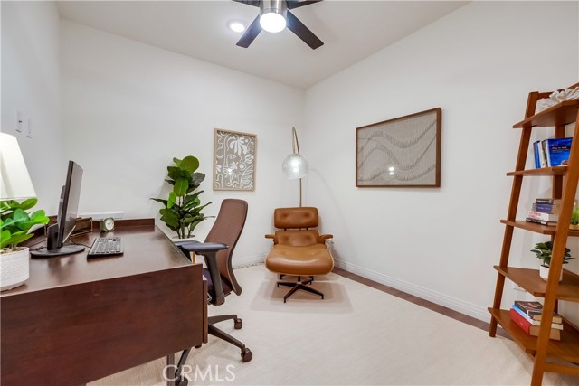 Detail Gallery Image 32 of 33 For 5253 Vantage Ave #105,  Valley Village,  CA 91607 - 4 Beds | 2 Baths