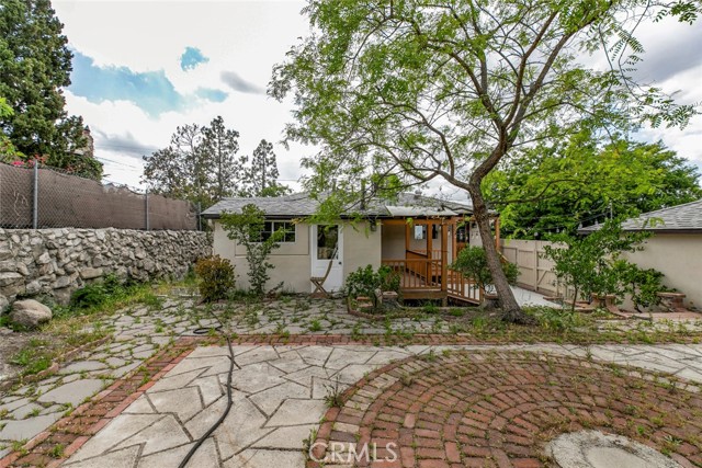 10630 Samoa Avenue, Tujunga CA: https://media.crmls.org/medias/72cbd58e-4d09-4341-a4bd-d9b3377ba790.jpg