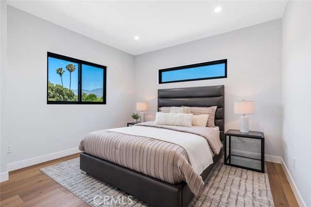Image 31 of 51 For 251 Griffith Park Drive