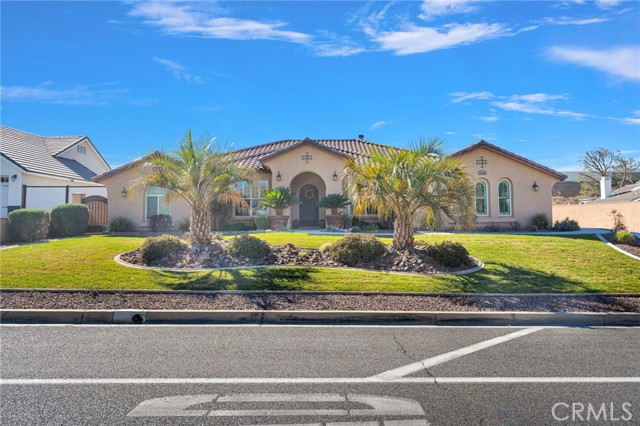 Detail Gallery Image 4 of 64 For 13370 Hidden Valley, Victorville,  CA 92395 - 4 Beds | 2/1 Baths
