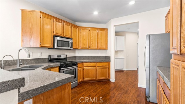 Detail Gallery Image 12 of 30 For 33398 Warwick Hills Rd, Yucaipa,  CA 92399 - 3 Beds | 2 Baths