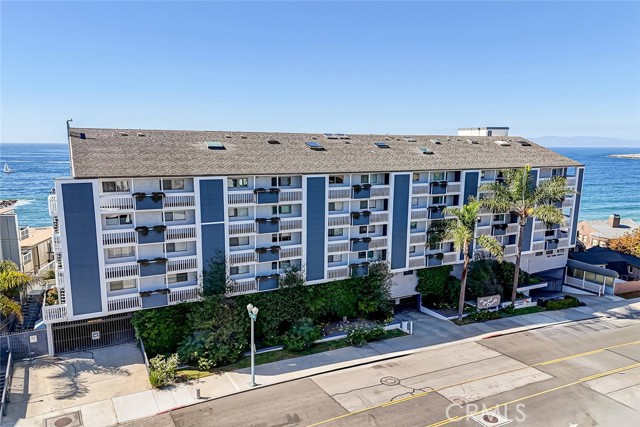615 Esplanade, Redondo Beach, California 90277, 1 Bedroom Bedrooms, ,1 BathroomBathrooms,Residential,For Sale,Esplanade,SB25238600