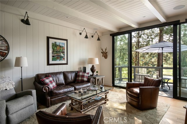 420 Golf Course Road, Lake Arrowhead CA: https://media.crmls.org/medias/72cdc83a-a346-4cc1-aaa8-0b3a5153906f.jpg