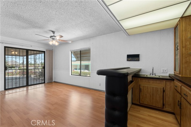Detail Gallery Image 5 of 37 For 489 Crown Ridge Rd, Perris,  CA 92570 - 2 Beds | 2 Baths