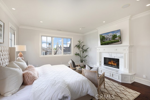 Detail Gallery Image 13 of 29 For 1718 Port Westbourne, Newport Beach,  CA 92660 - 5 Beds | 5/1 Baths