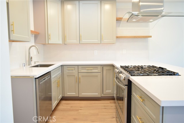 Detail Gallery Image 4 of 17 For 3103 Ginger #C,  Costa Mesa,  CA 92626 - 2 Beds | 2 Baths