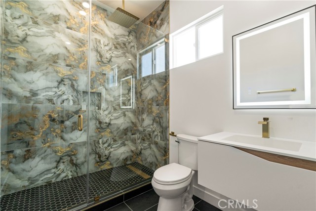 Detail Gallery Image 12 of 16 For 7660 Lemp Ave, North Hollywood,  CA 91605 - 3 Beds | 2 Baths