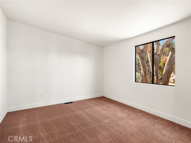 Detail Gallery Image 12 of 38 For 633 Cholla, Pinon Hills,  CA 92372 - 3 Beds | 2 Baths