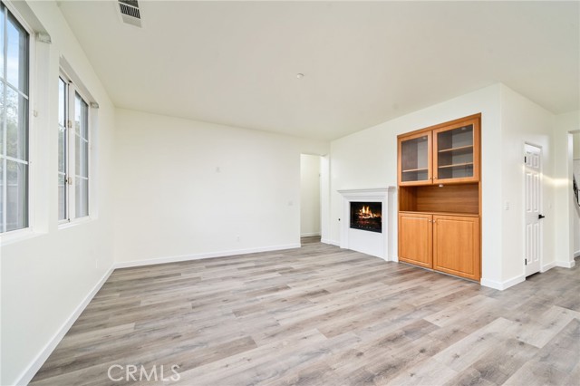 Detail Gallery Image 16 of 52 For 10972 White Oak Ln, Fontana,  CA 92337 - 5 Beds | 3 Baths