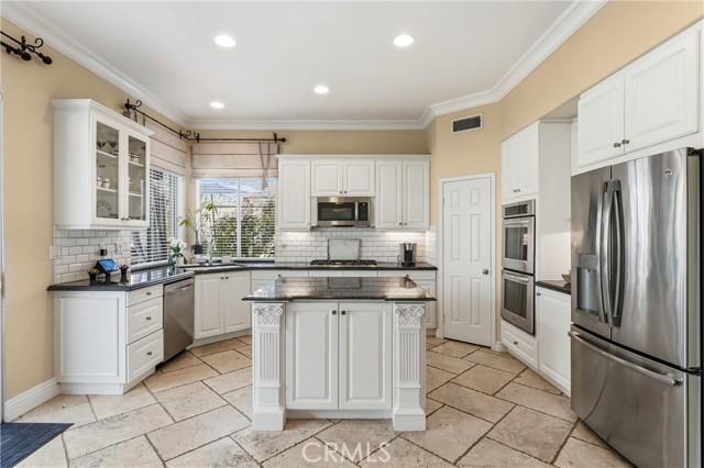 Detail Gallery Image 11 of 46 For 25441 Pacific Hills, Mission Viejo,  CA 92692 - 4 Beds | 2/1 Baths
