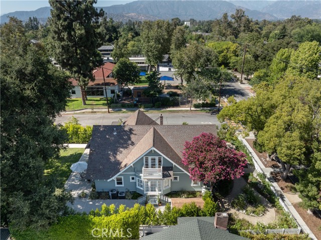 743 Harvard Avenue, Claremont CA: https://media.crmls.org/medias/72cf9c1b-779d-4599-90c0-9058064fa58d.jpg