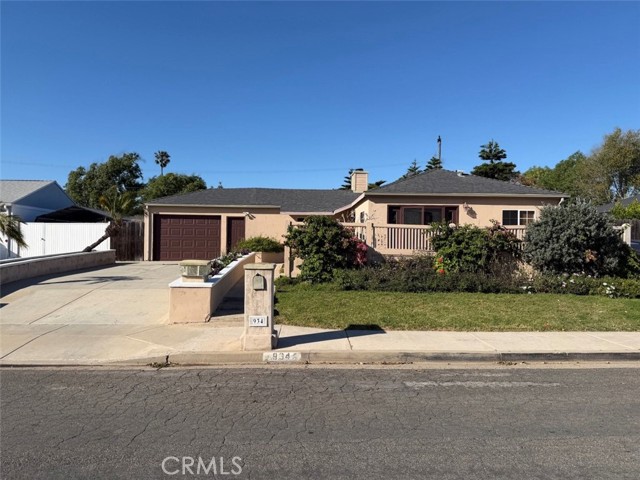 Detail Gallery Image 2 of 5 For 934 Governor, Costa Mesa,  CA 92627 - 2 Beds | 3 Baths