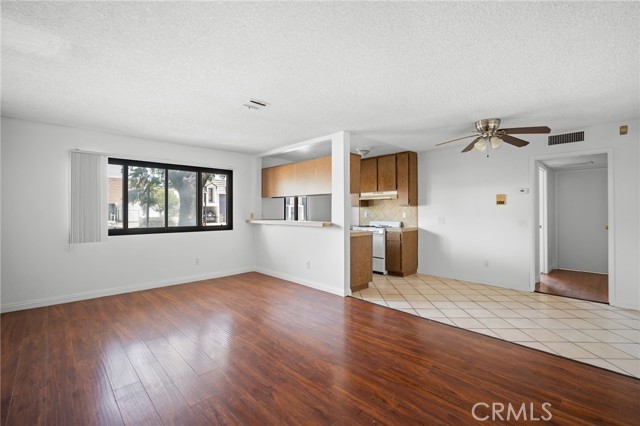 16226 Vanowen Street, Van Nuys CA: https://media.crmls.org/medias/72d0a008-857f-43d8-ab75-fbf13c6d7008.jpg