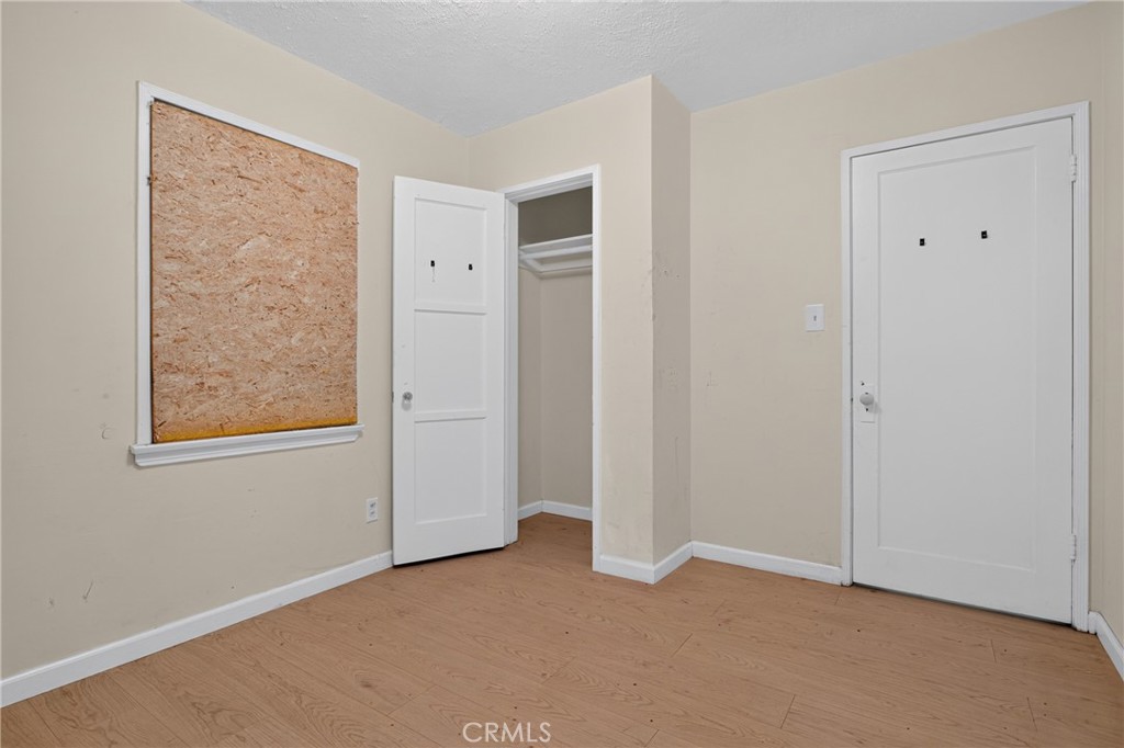 https://media.crmls.org/medias/72d0cd7d-f4cf-4e0e-852f-d192108545e6.jpg?preset=X-Large