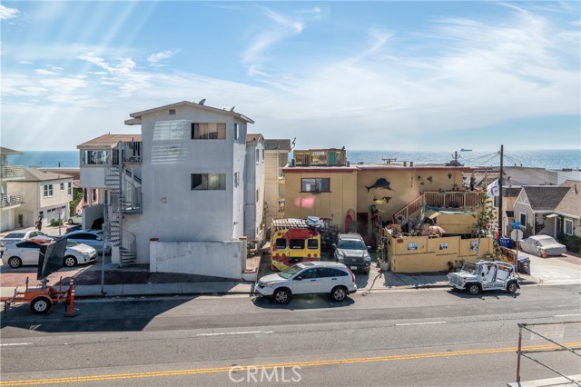 4404 Highland Avenue, Manhattan Beach, California 90266, ,Residential Income,Sold,Highland,SB22166818