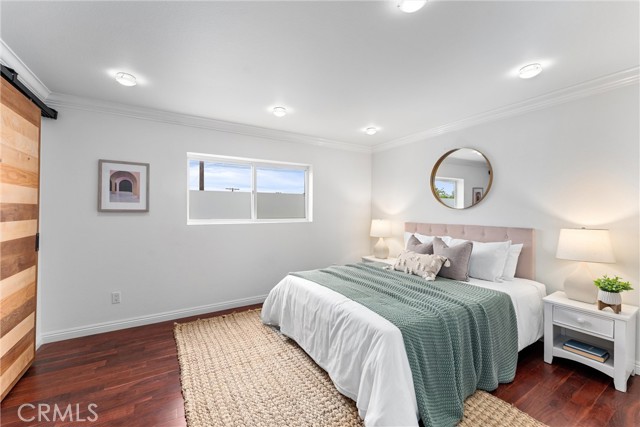 3604 Westwood Boulevard, Los Angeles CA: https://media.crmls.org/medias/72d159bd-4efc-45fb-b0a8-3eb91779a70e.jpg
