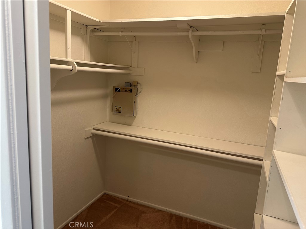 https://media.crmls.org/medias/72d178f7-6776-4e66-bc54-82da8b0438d7.jpg?preset=X-Large