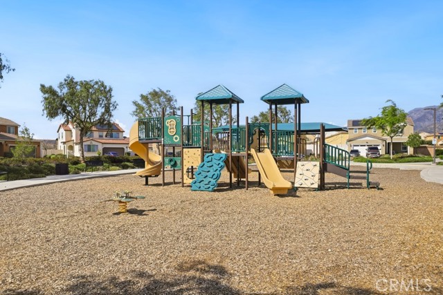 Detail Gallery Image 31 of 31 For 1377 Black Diamond, Beaumont,  CA 92223 - 4 Beds | 3 Baths