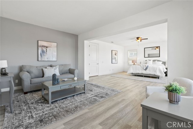21 Plaza Modena, Lake Elsinore CA: https://media.crmls.org/medias/72d2a7aa-46df-435b-bf22-7ce57995d8ef.jpg