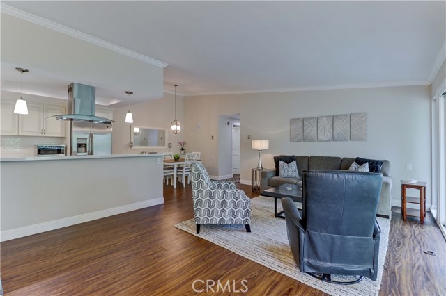 Front Image Thumbnail for CROC26067355