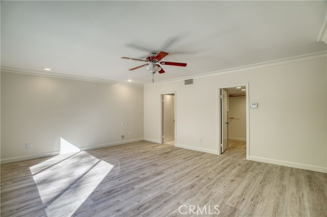 Detail Gallery Image 18 of 29 For 19946 Turnberry, Tarzana,  CA 91356 - 4 Beds | 2/1 Baths