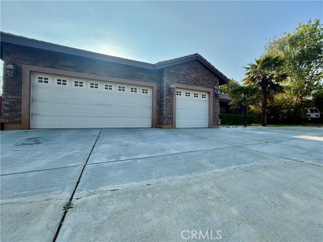 Detail Gallery Image 10 of 27 For 9869 Kehl Canyon Rd, Cherry Valley,  CA 92223 - 4 Beds | 3 Baths