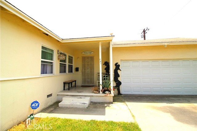 Detail Gallery Image 4 of 36 For 731 E 20th St, San Bernardino,  CA 92404 - 3 Beds | 2 Baths