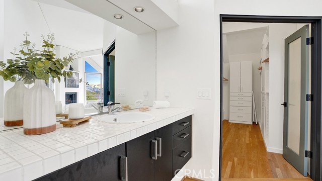 741 Marlin, Laguna Beach CA: https://media.crmls.org/medias/72d5efd0-7628-4c0b-a217-e6ceaf6851b1.jpg