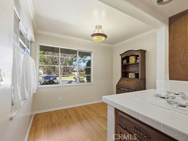 Detail Gallery Image 4 of 26 For 16418 Minnehaha St, Granada Hills,  CA 91344 - 3 Beds | 2 Baths