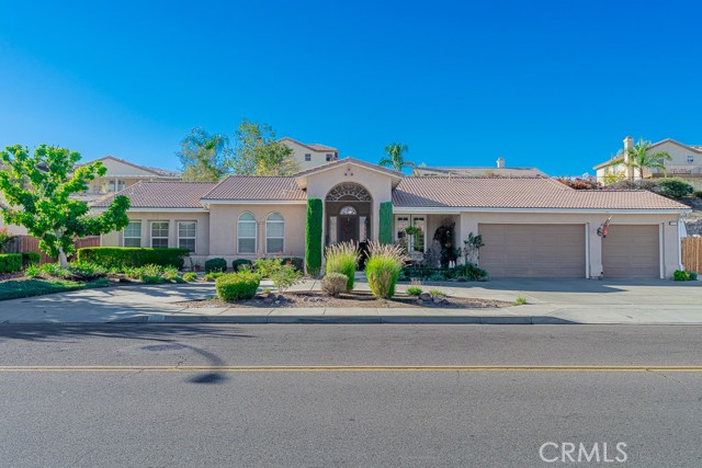 Detail Gallery Image 4 of 35 For 1052 Park Ave, San Jacinto,  CA 92583 - 4 Beds | 3 Baths