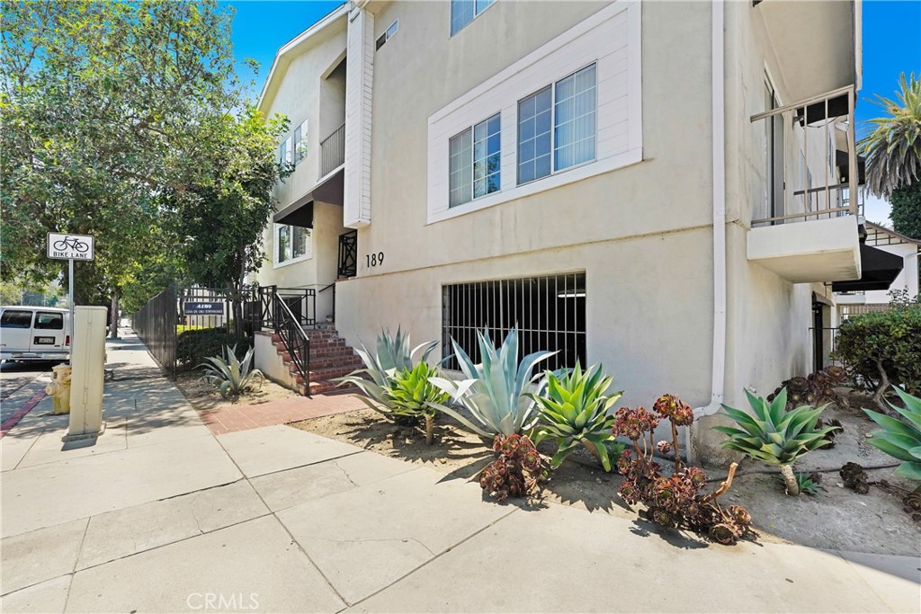 4189 Vineland Avenue #108