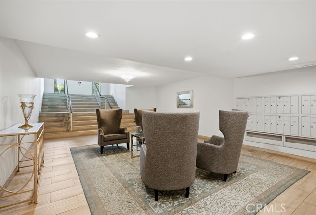 Detail Gallery Image 32 of 36 For 1277 S S Beverly Glen Blvd #107, Los Angeles,  CA 90024 - 2 Beds | 2 Baths