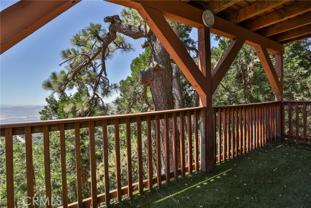 Detail Gallery Image 39 of 56 For 23377 Crestview Ln, Crestline,  CA 92325 - 3 Beds | 2 Baths