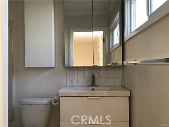 893 N Oakland Avenue, Pasadena CA: https://media.crmls.org/medias/72d9142a-895e-40c3-aa6d-fa2435a53496.jpg